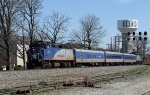 RNCX 1869 leads train 75 southbound